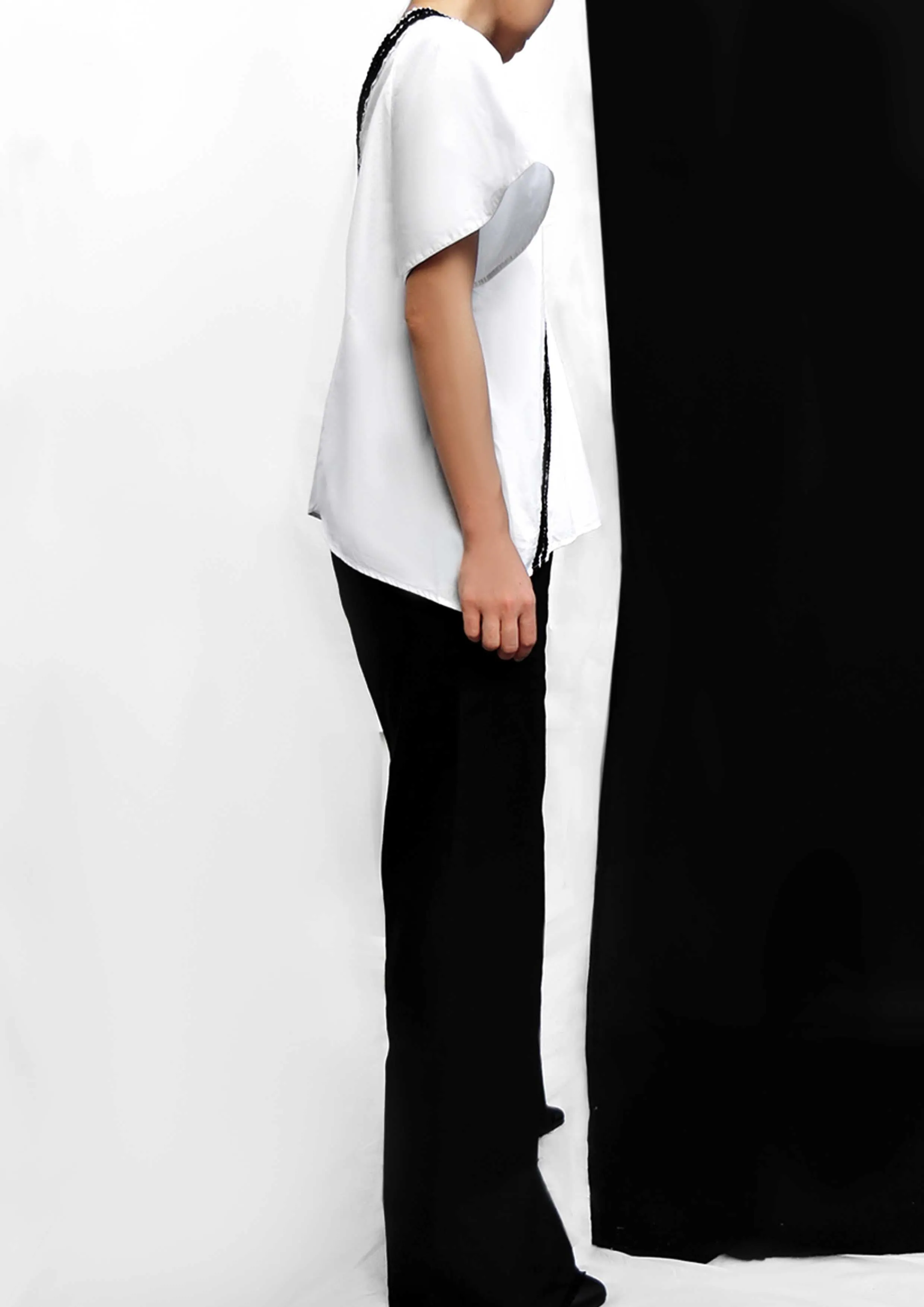 Croce Design Top  White, Minimalist Elegance